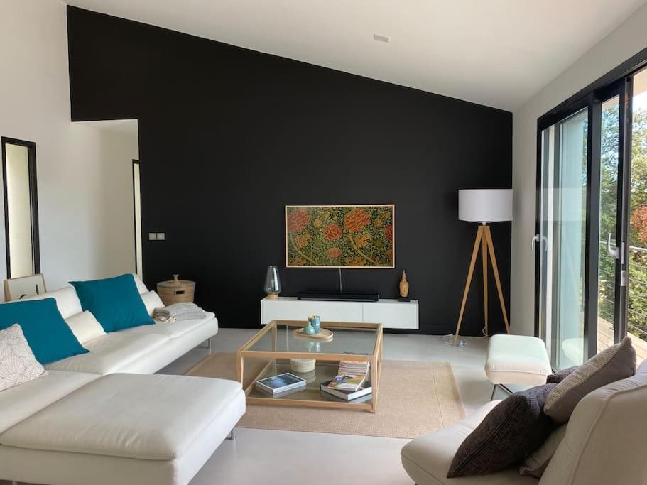 Belle Maison Contemporaine Ampus Zewnętrze zdjęcie