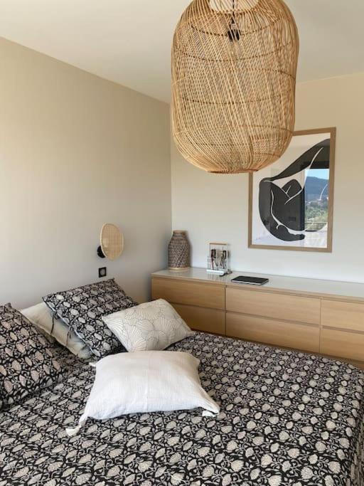 Belle Maison Contemporaine Ampus Zewnętrze zdjęcie