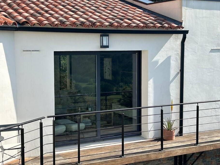 Belle Maison Contemporaine Ampus Zewnętrze zdjęcie